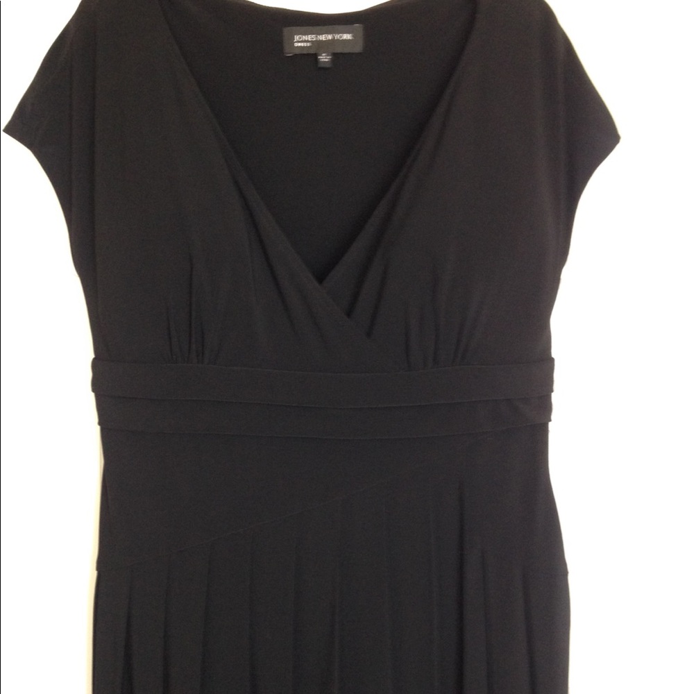 Jones NY Perfect Little Black Dress...LUV IT!